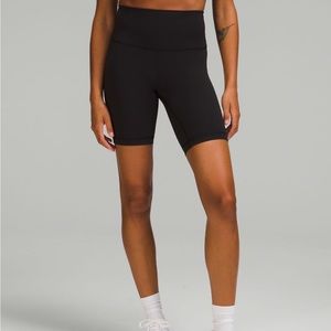 Lululemon Wunder Train High-Rise Short 8 inches